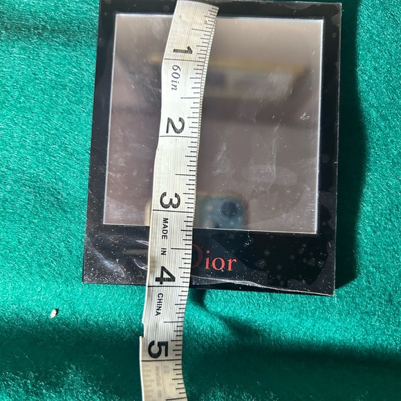 Authentic NWOT Preloved Matching Red CD compact mirror and makeup pouch - Picture 8 of 9